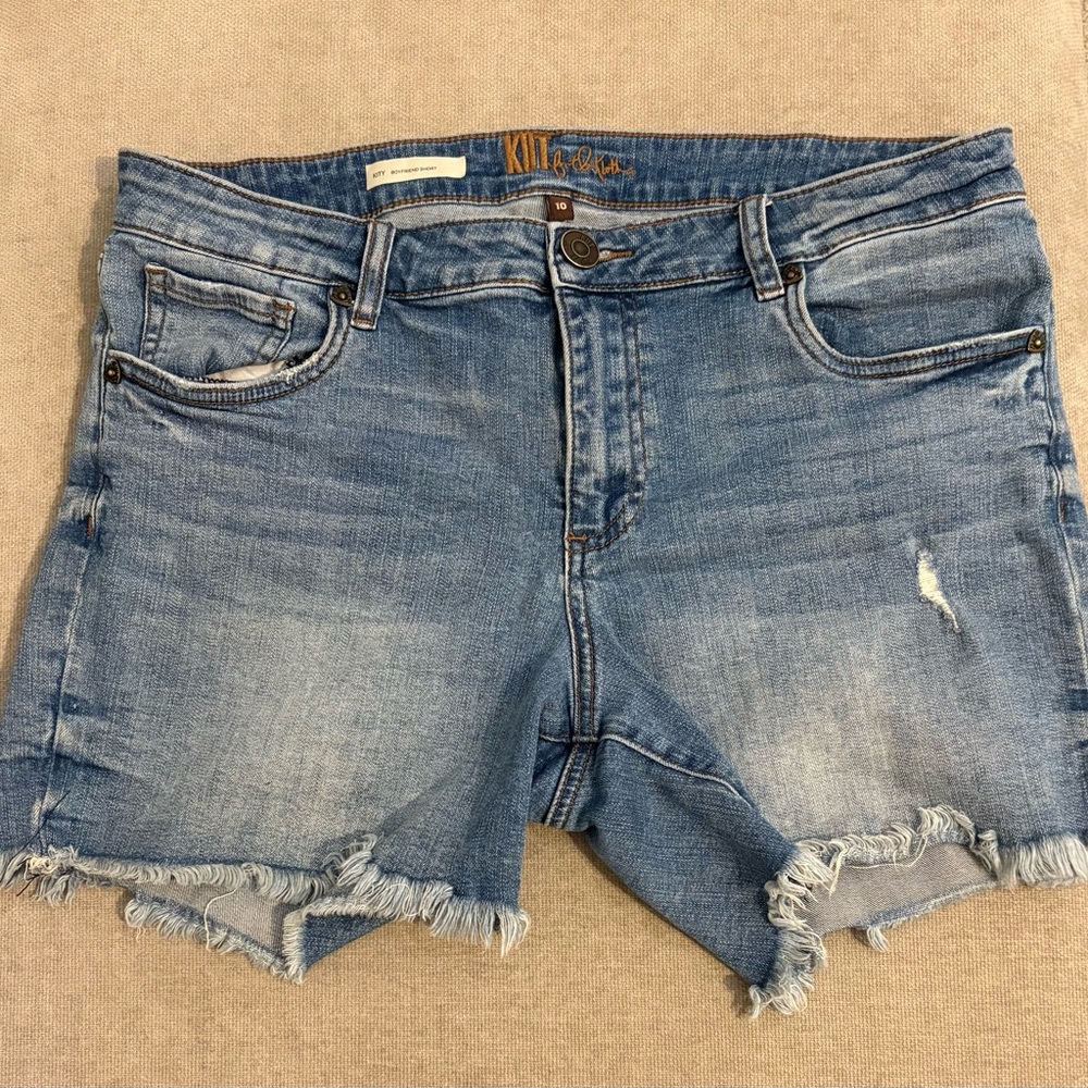 KUT from the Kloth Light Blue Distressed Denim Shorts size 10